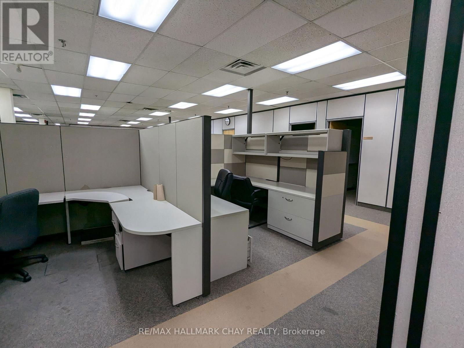 H - 279 BAYVIEW DRIVE Image 45