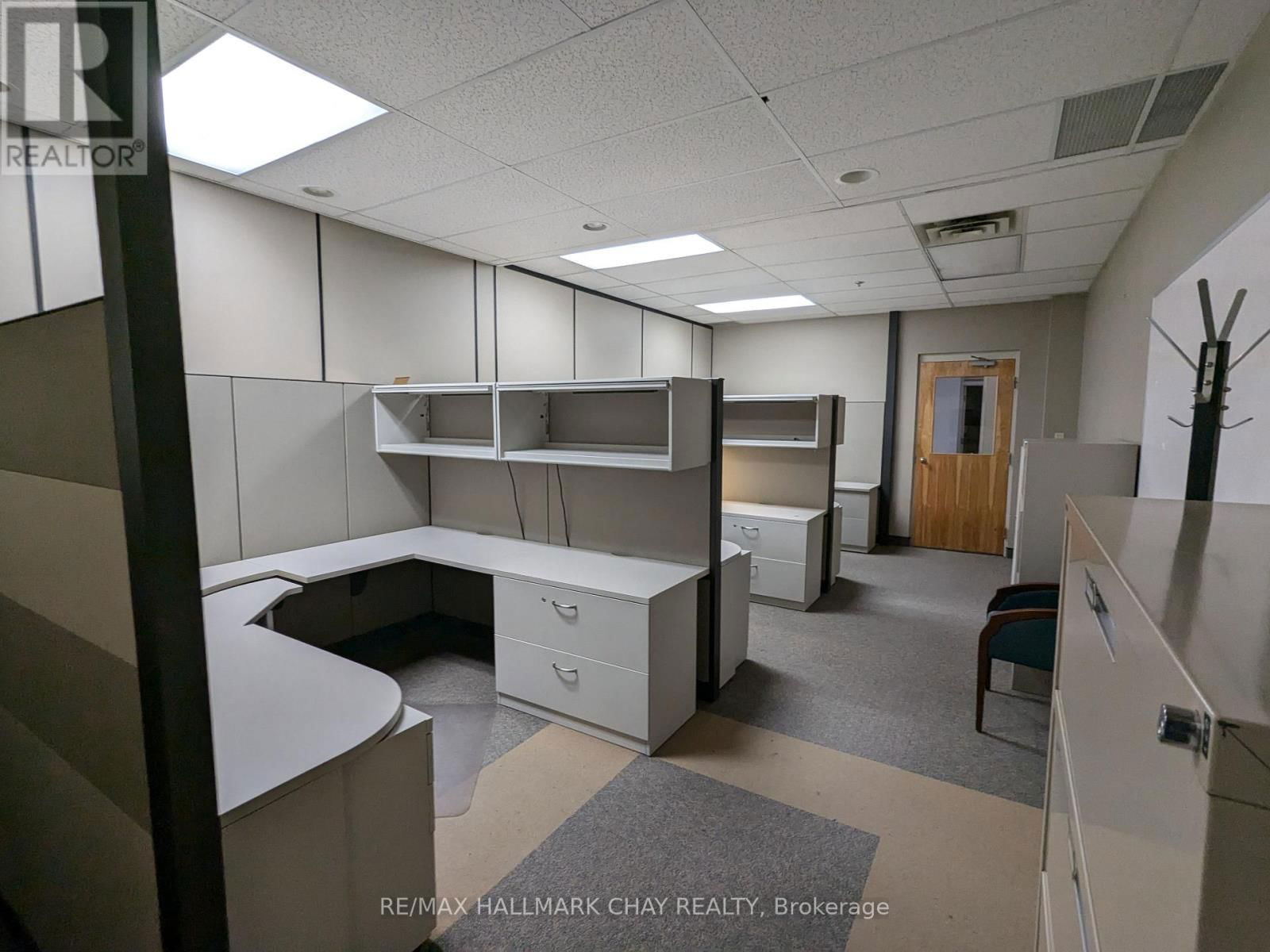 H - 279 BAYVIEW DRIVE Image 47