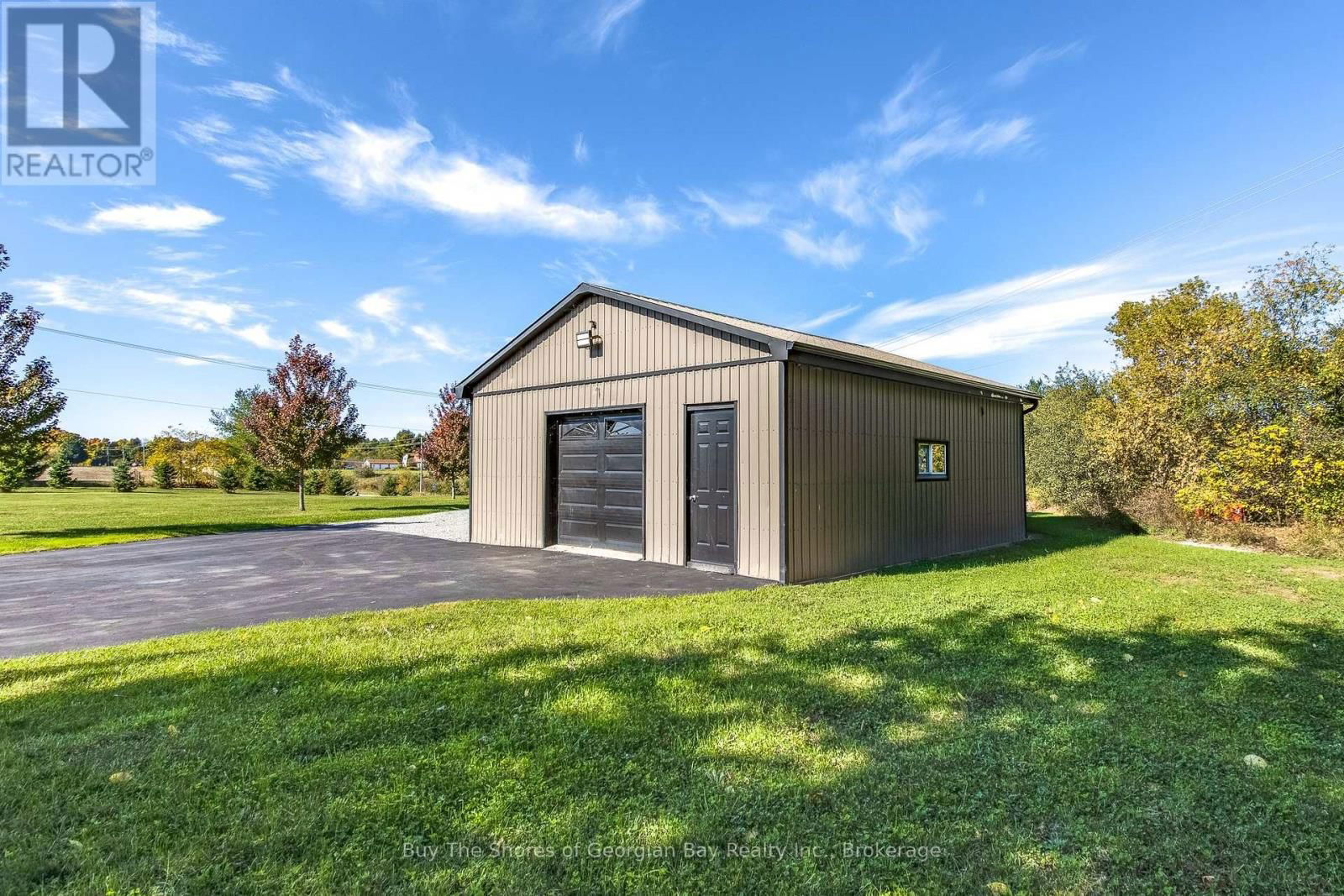 399 DAWSON'S SIDEROAD Image 32