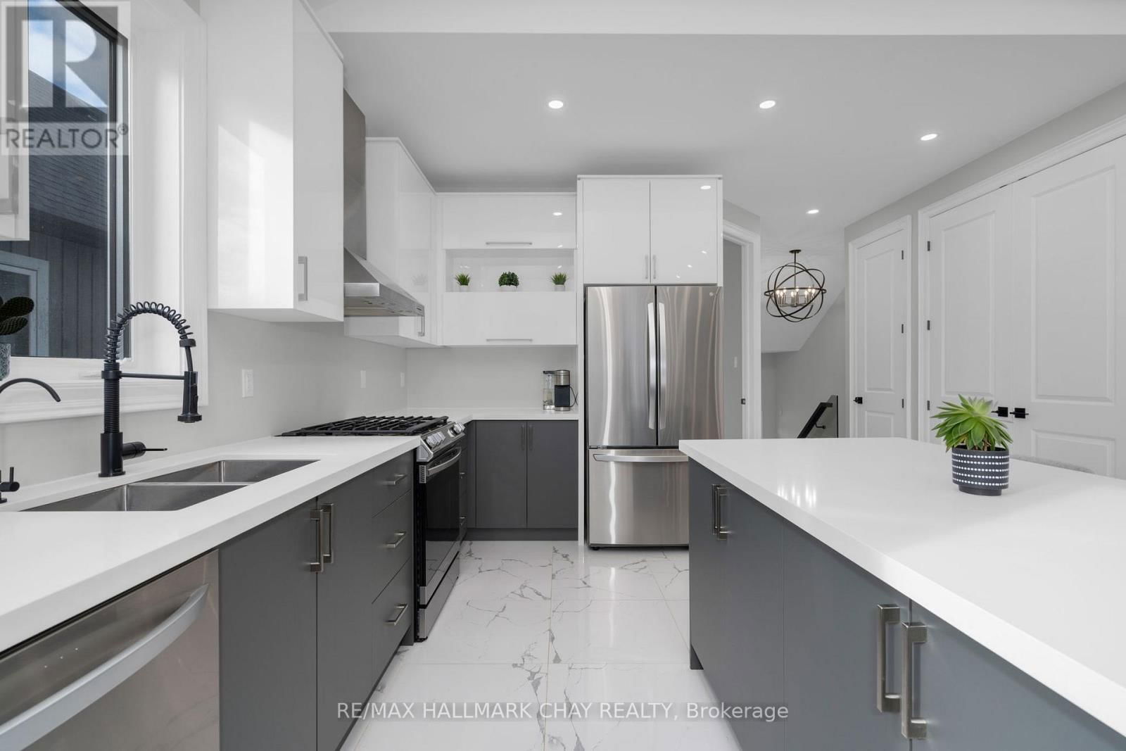 471 MOSLEY STREET Image 15