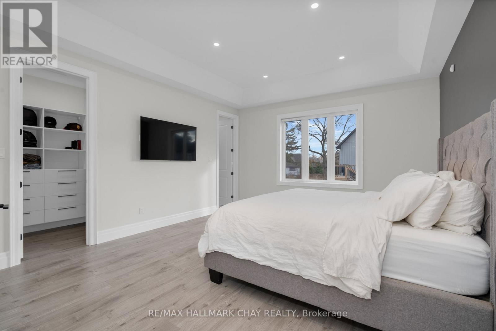471 MOSLEY STREET Image 18