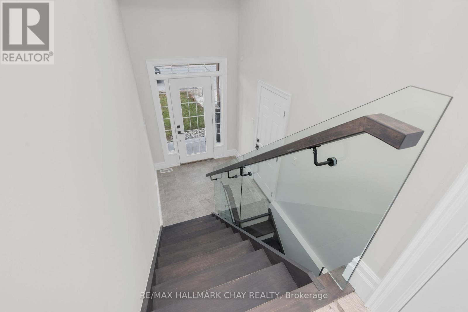 471 MOSLEY STREET Image 5