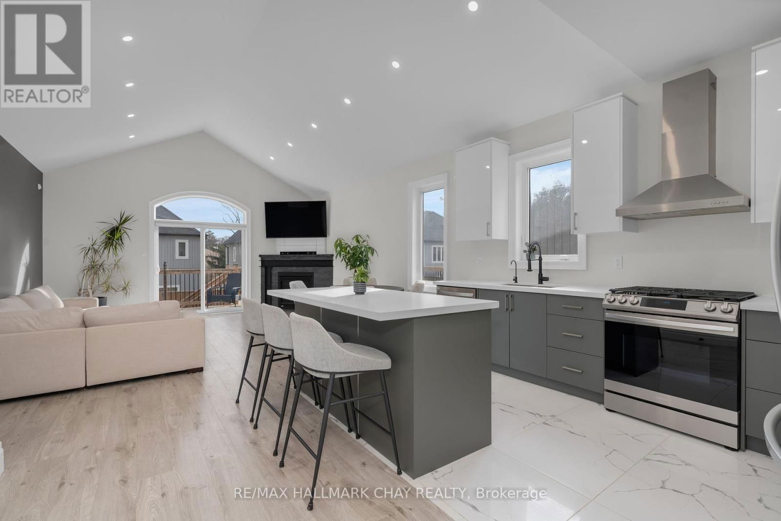 471 MOSLEY STREET Image 7