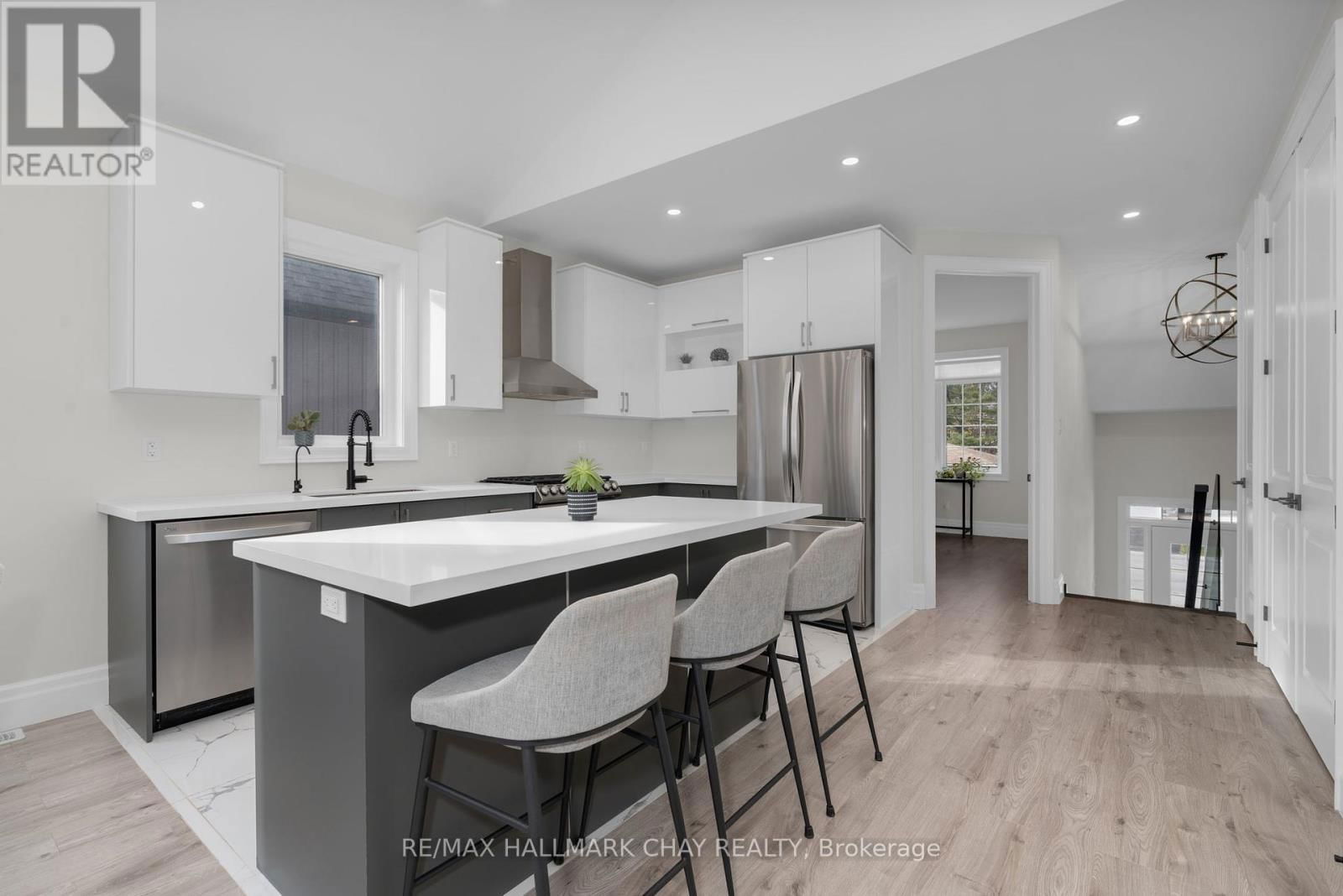 471 MOSLEY STREET Image 9