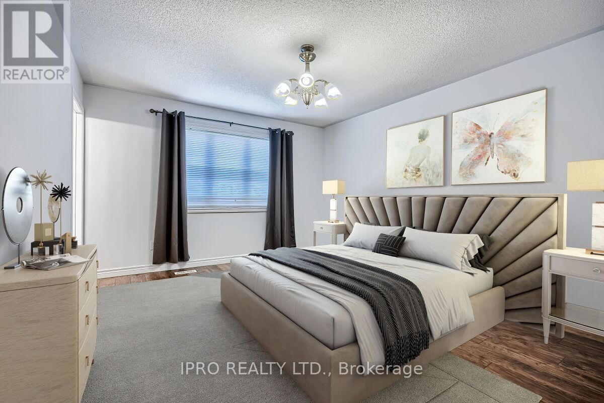36 FORSYTH CRESCENT Image 16