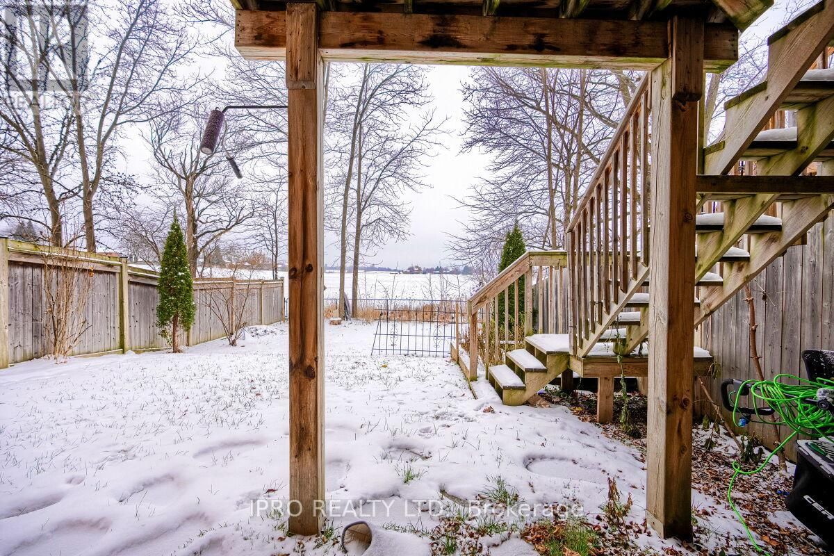 36 FORSYTH CRESCENT Image 35