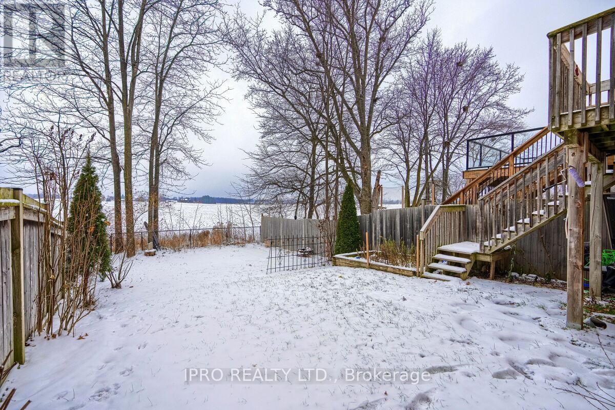 36 FORSYTH CRESCENT Image 38