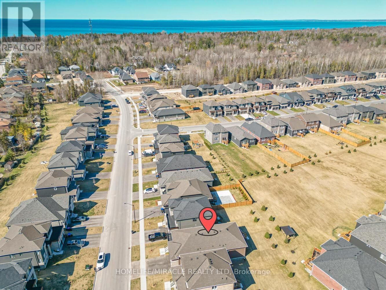 8 BEATRICE DRIVE Image 4