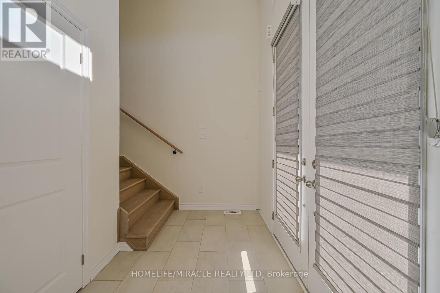 8 BEATRICE DRIVE Image 6