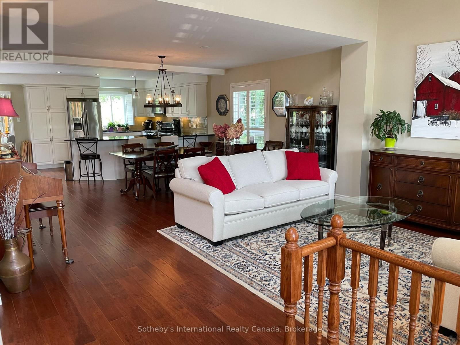 4 GREEN BRIAR DRIVE Image 5
