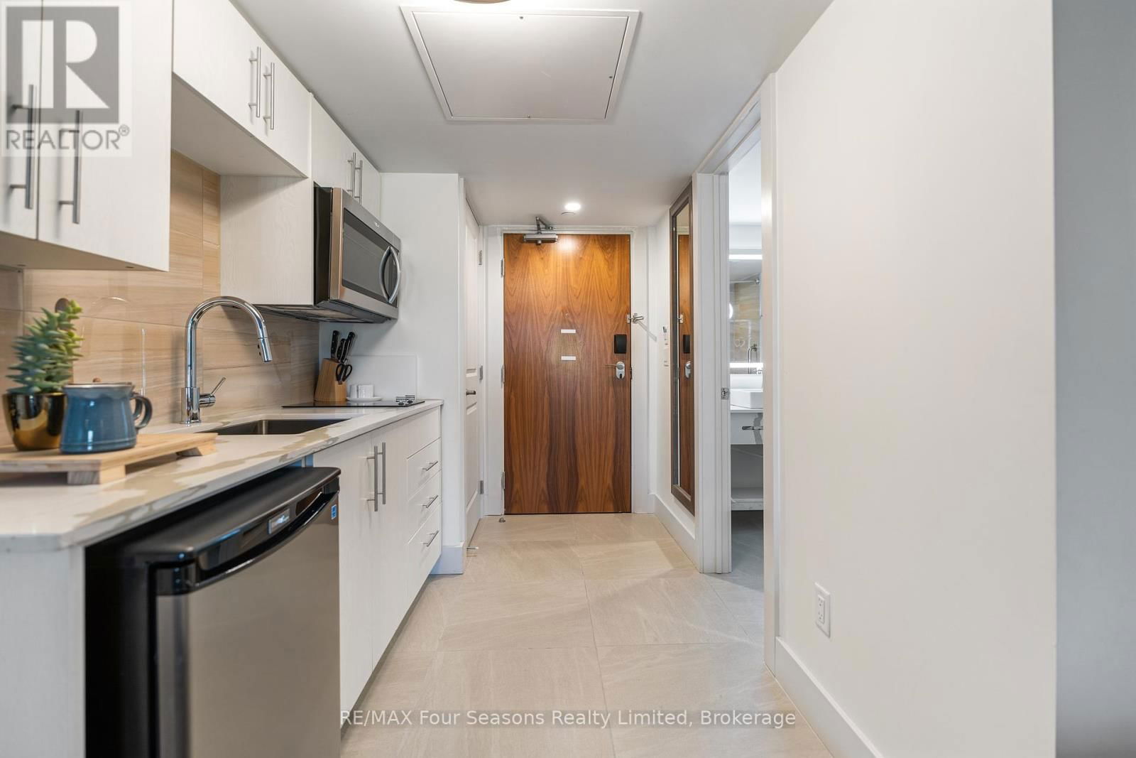 4407-4409 - 9 HARBOUR STREET Image 15