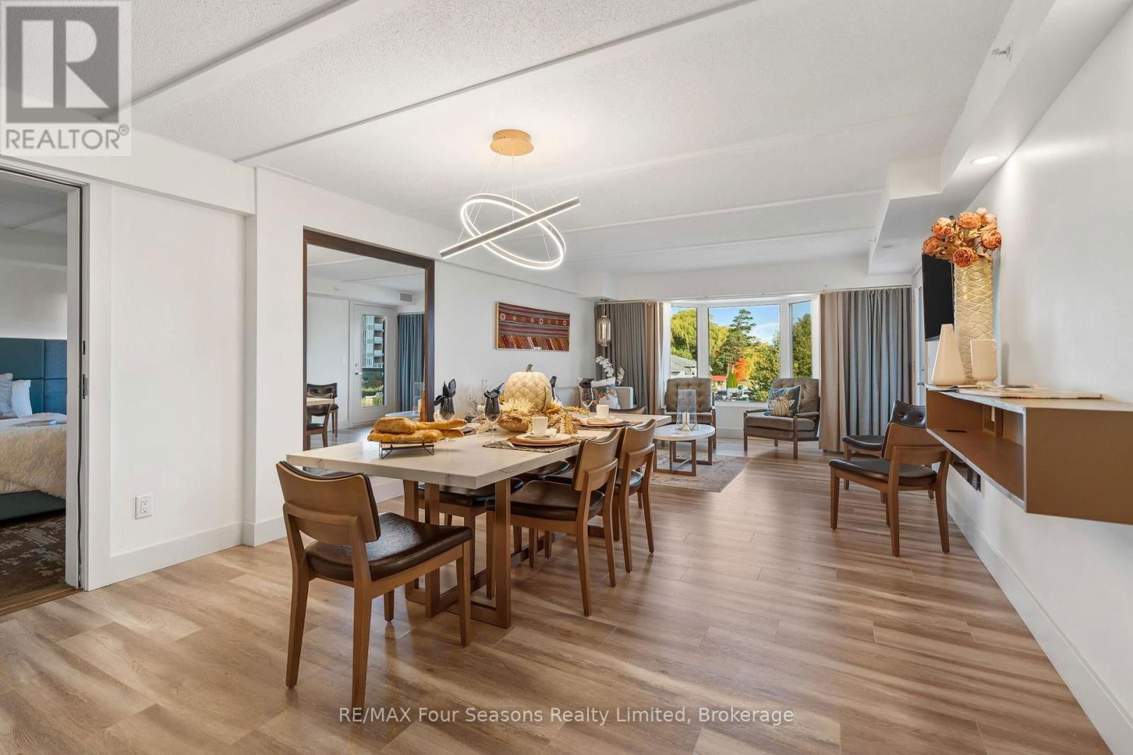4407-4409 - 9 HARBOUR STREET Image 3