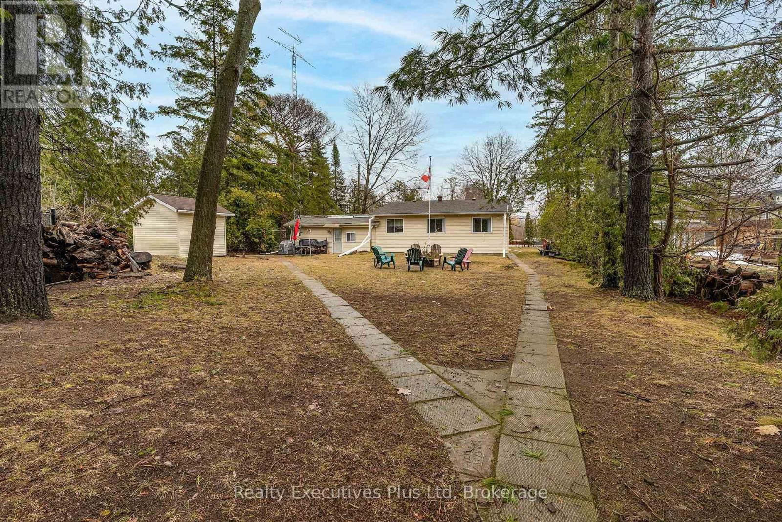 300 RIVER ROAD EAST Image 3