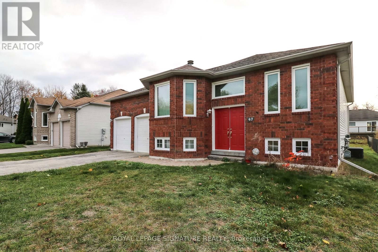 47 ACORN CRESCENT Image 22
