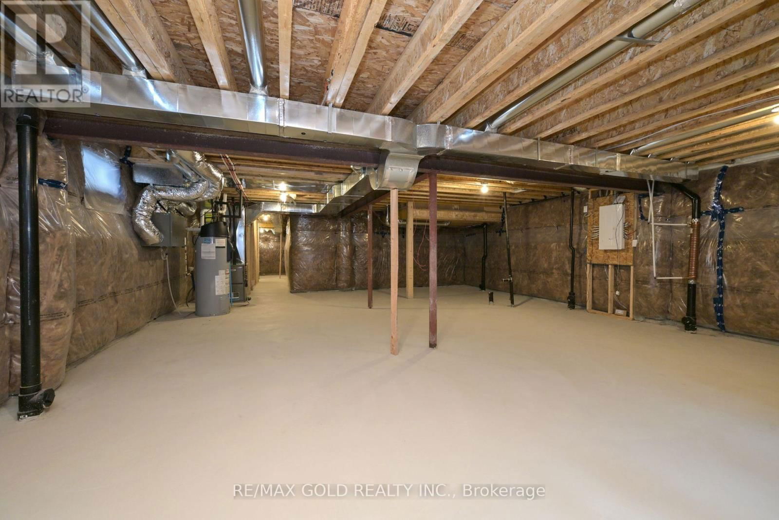 6 LUDLOW DRIVE Image 25