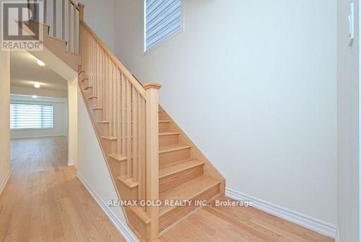 6 LUDLOW DRIVE Image 3
