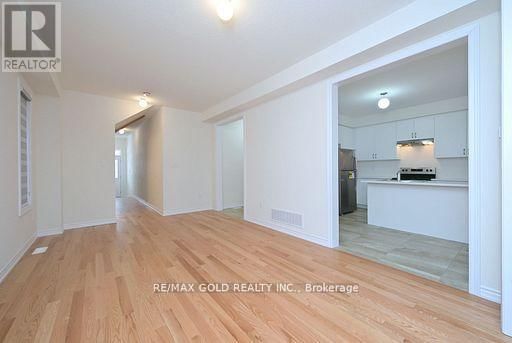 6 LUDLOW DRIVE Image 6