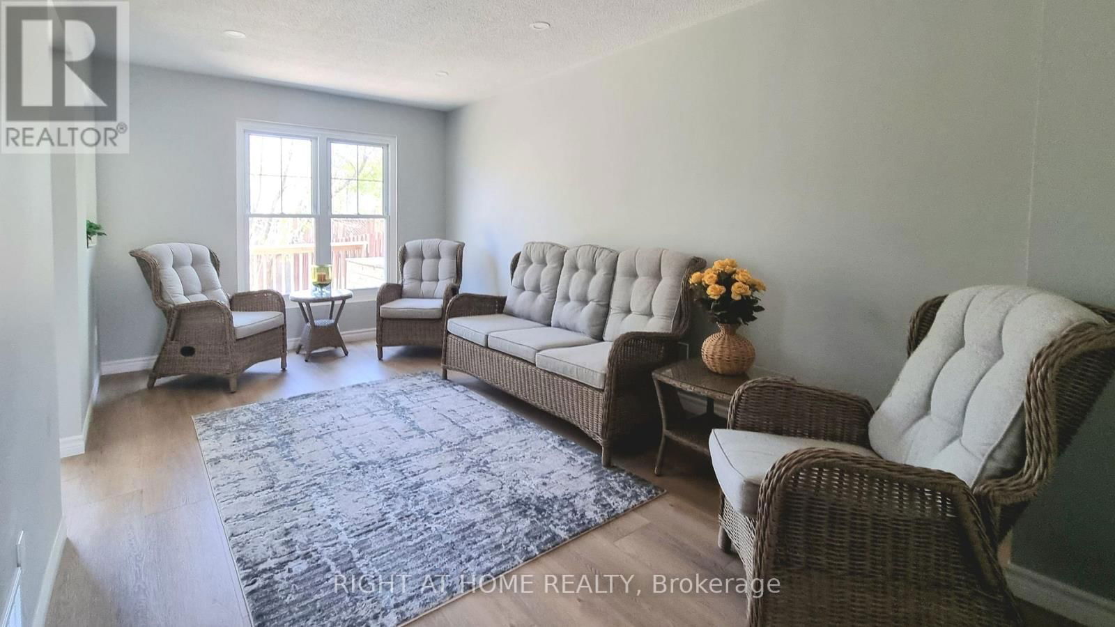88 KIPLING PLACE Image 24