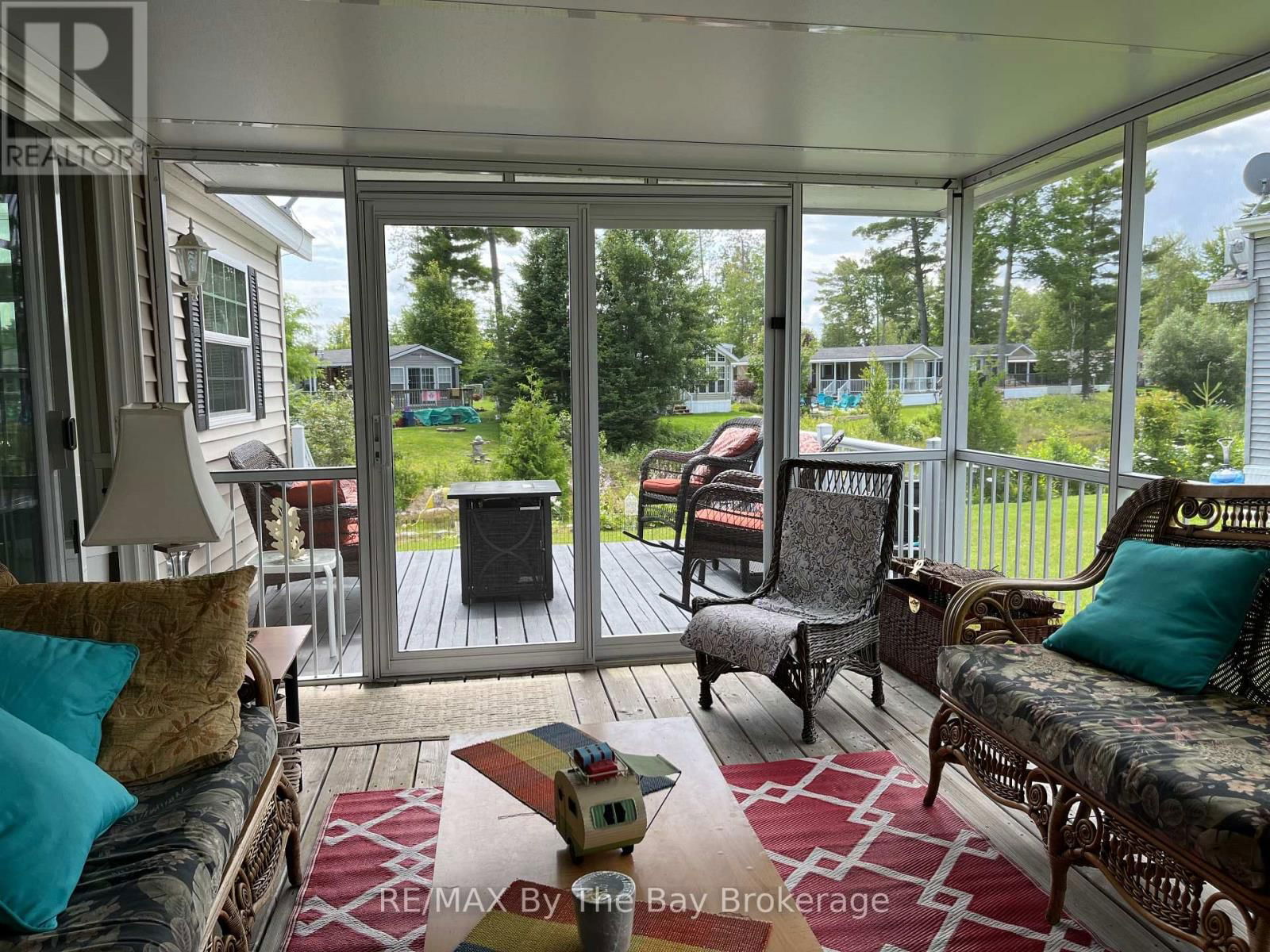 15 KENORA TRAIL Image 17