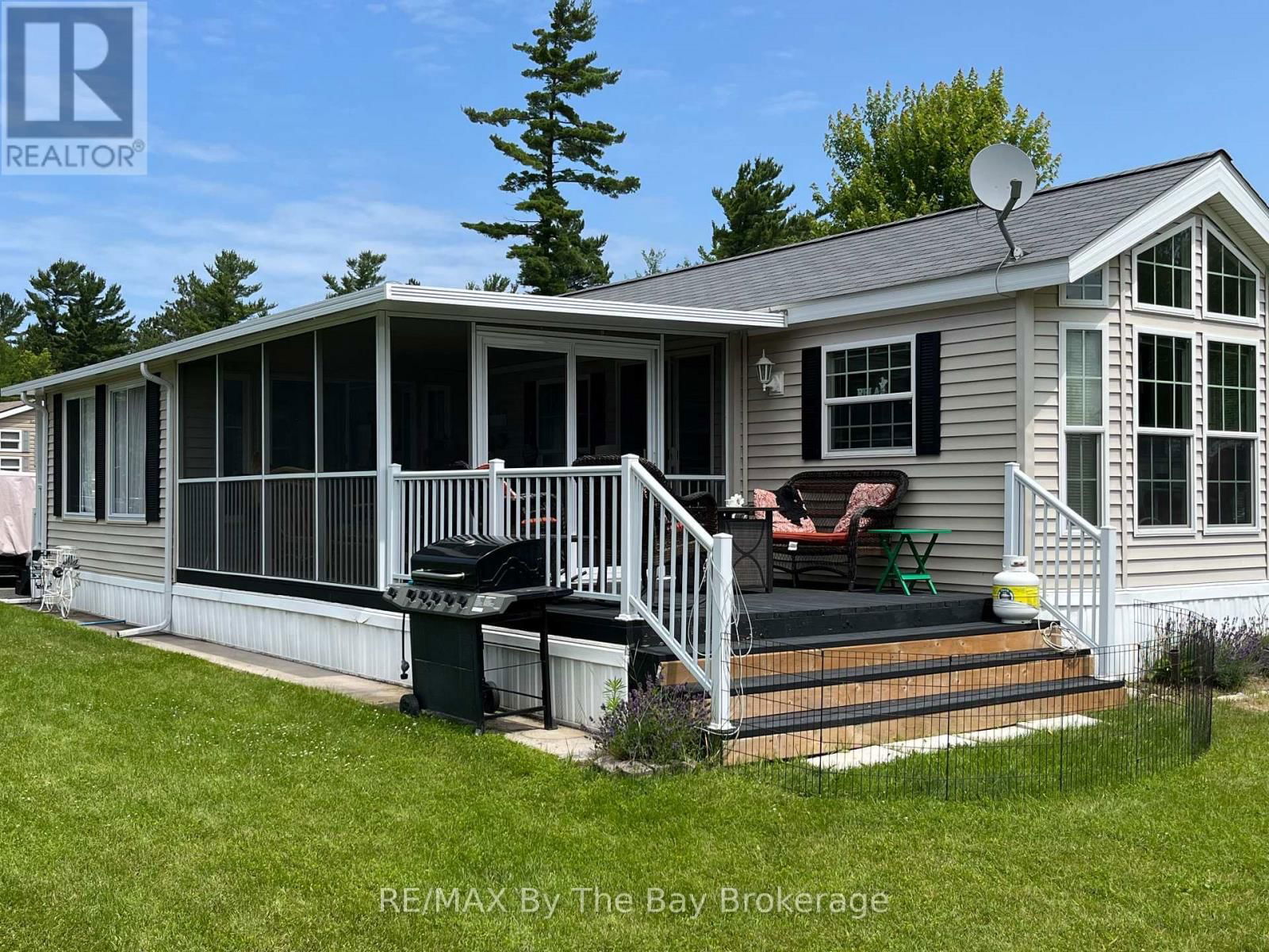 15 KENORA TRAIL Image 20