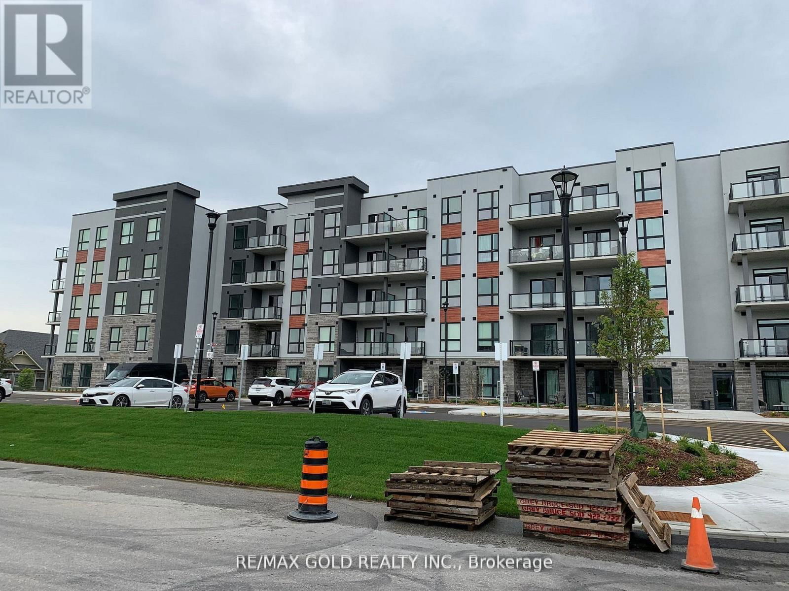 424 - 4 KIMBERLY LANE Image 3