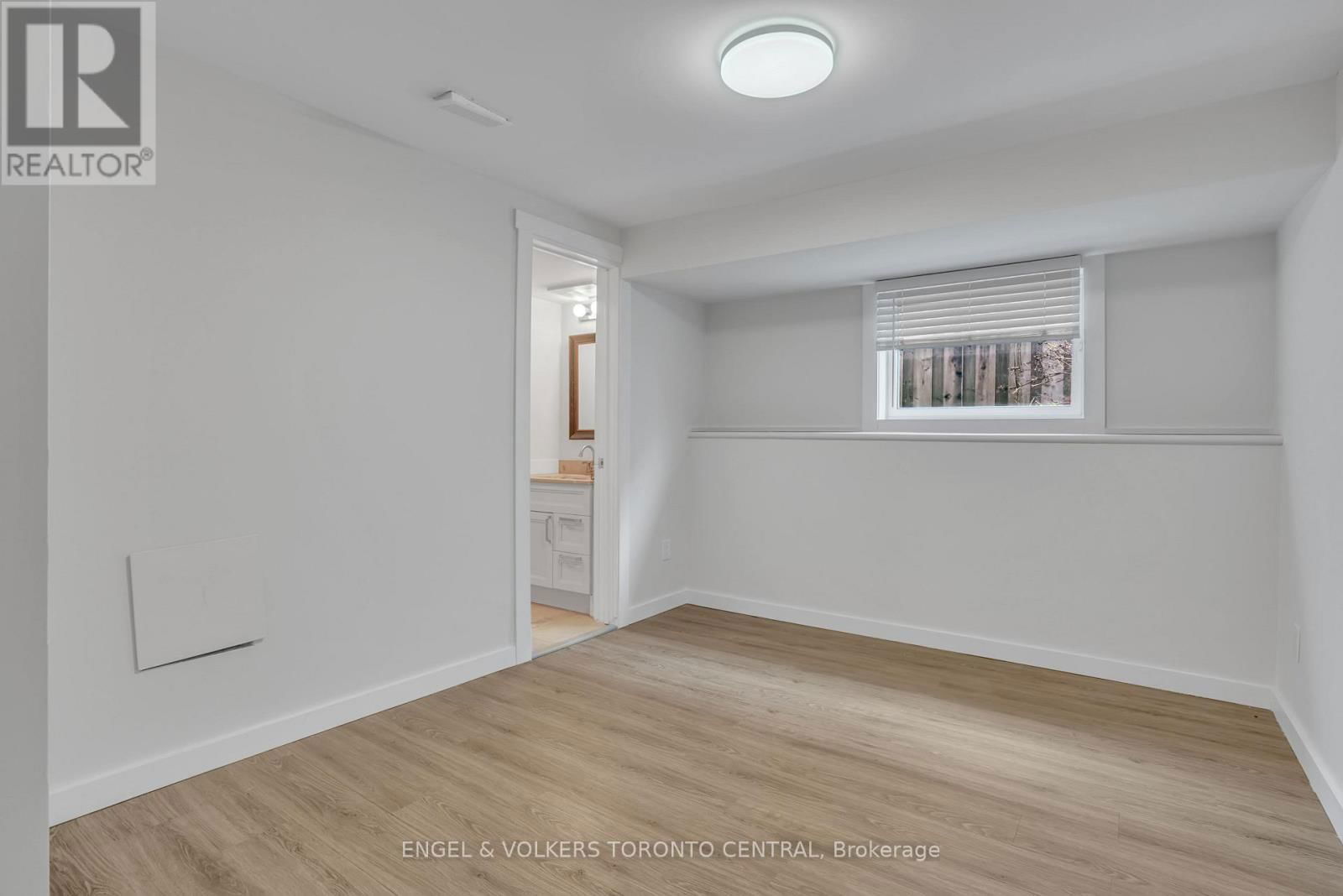 192 EDGEHILL DRIVE Image 16