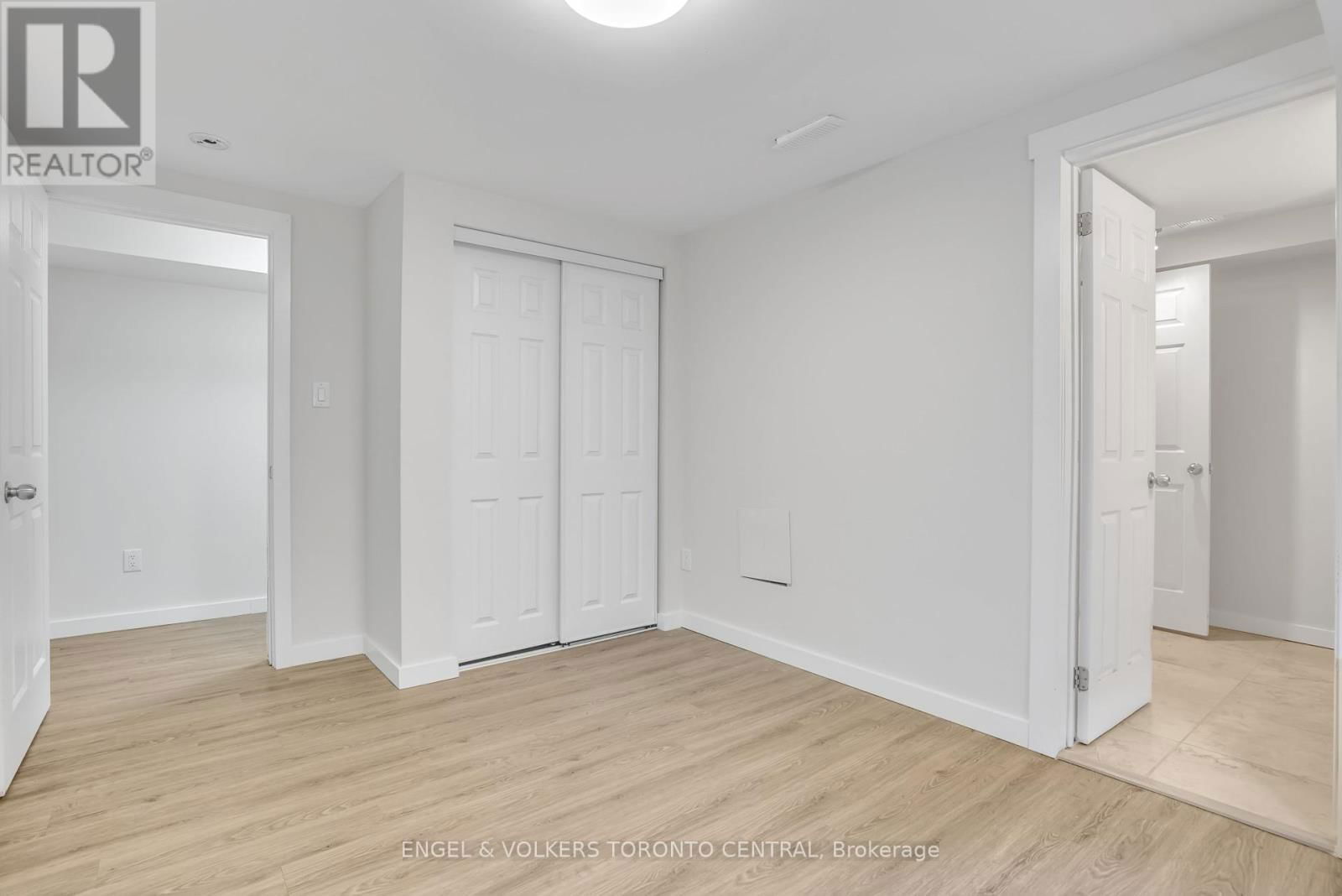 192 EDGEHILL DRIVE Image 17