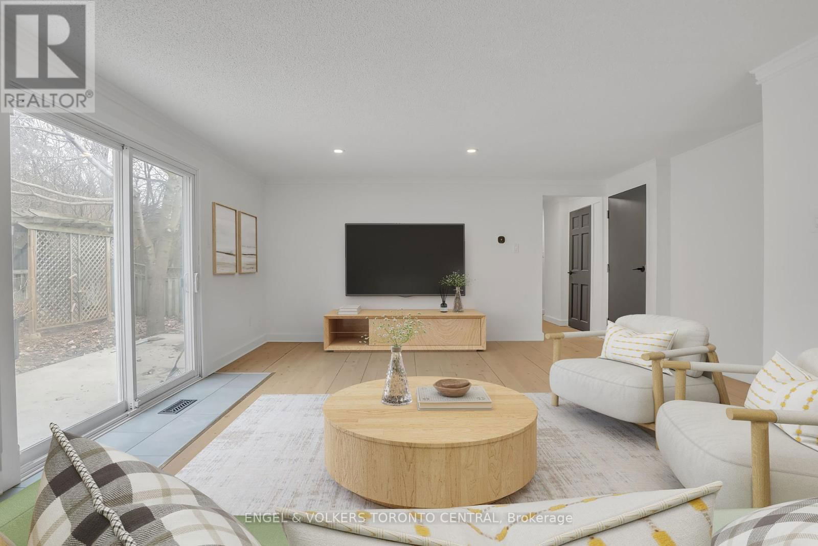 192 EDGEHILL DRIVE Image 23