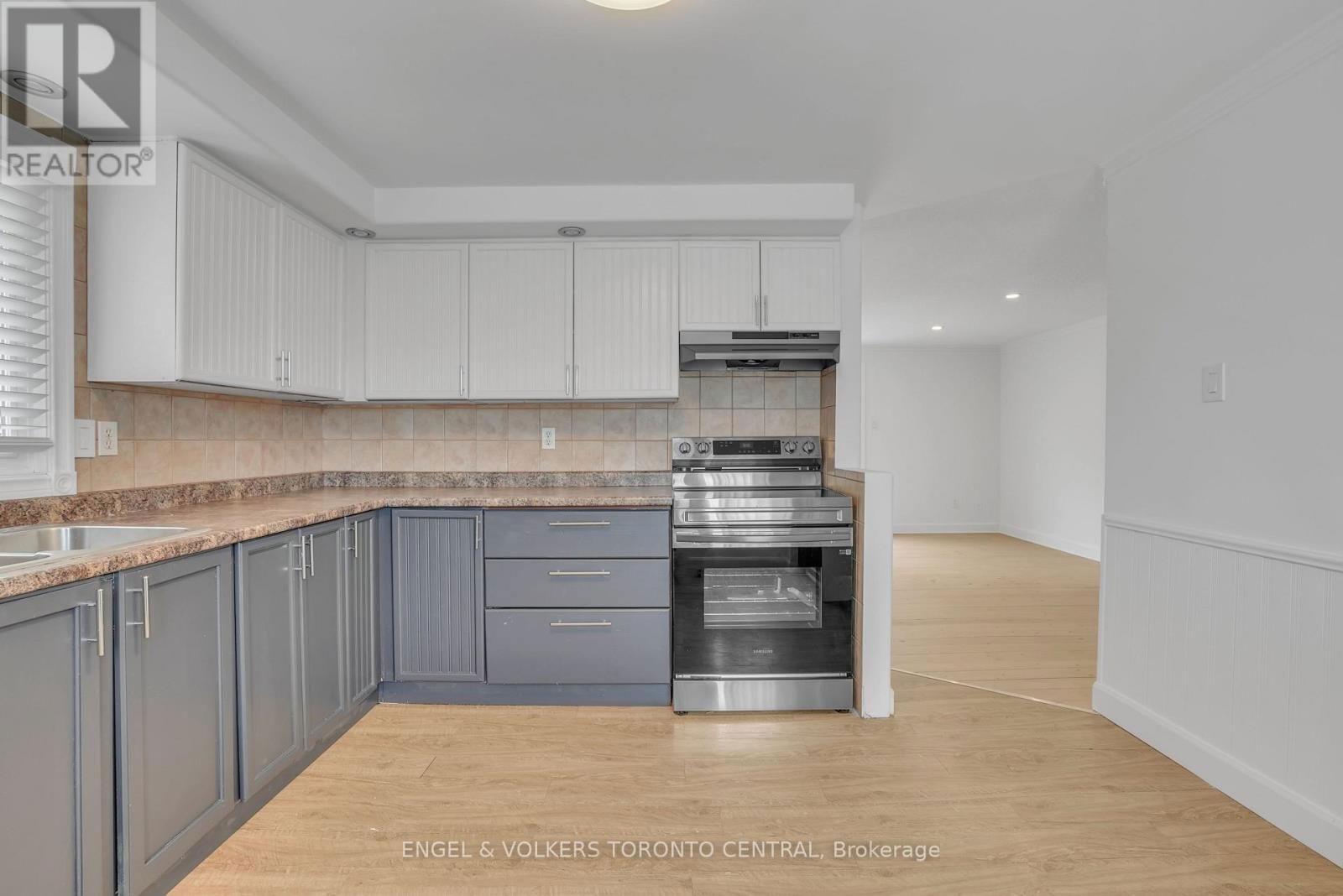 192 EDGEHILL DRIVE Image 27