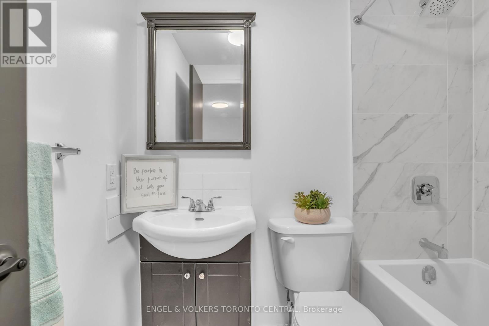 192 EDGEHILL DRIVE Image 32