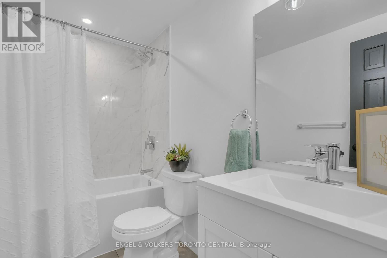 192 EDGEHILL DRIVE Image 34