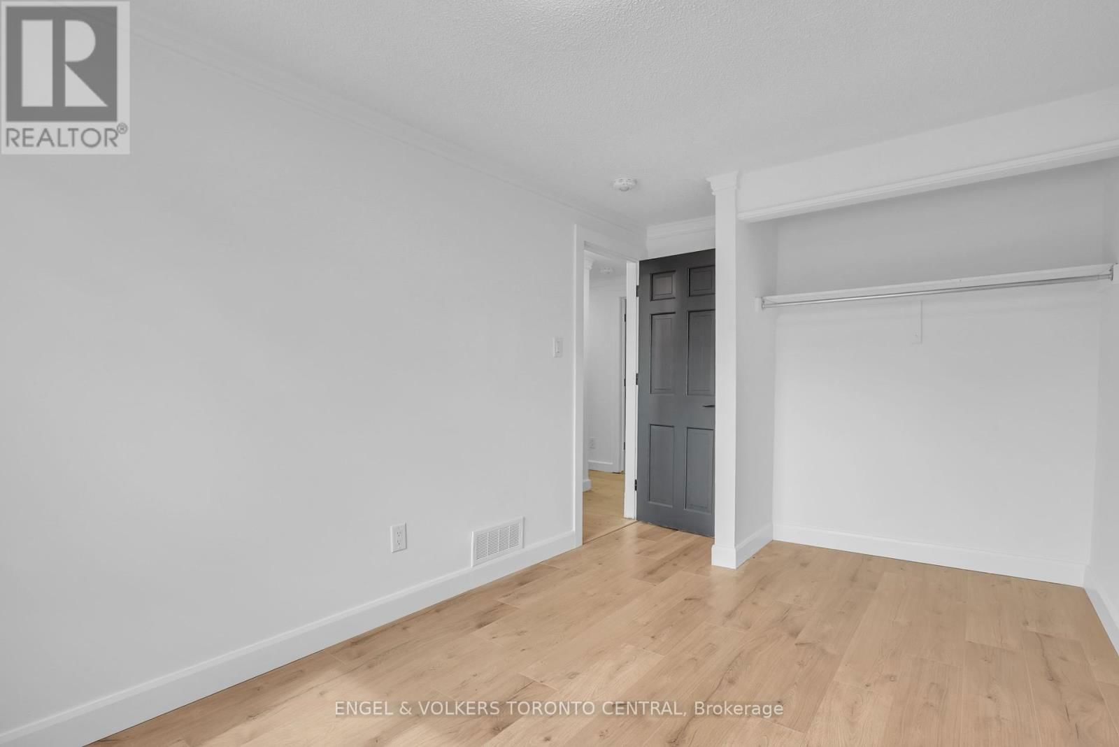 192 EDGEHILL DRIVE Image 38