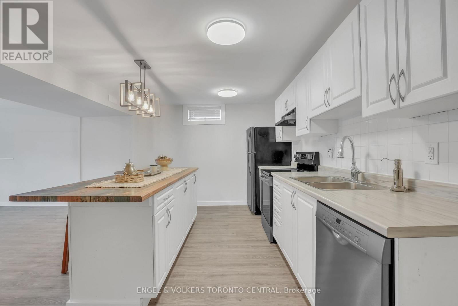 192 EDGEHILL DRIVE Image 4
