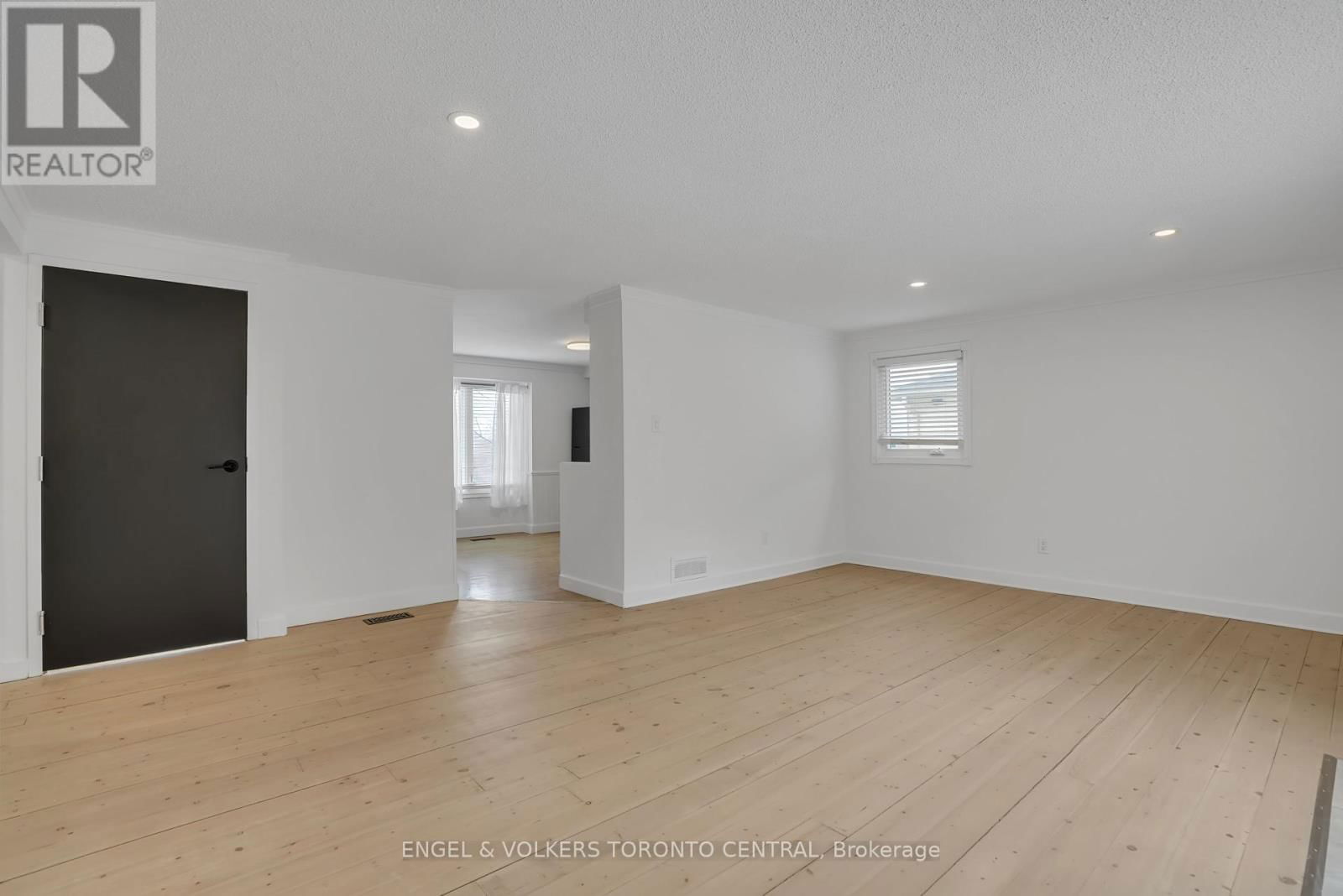 192 EDGEHILL DRIVE Image 42
