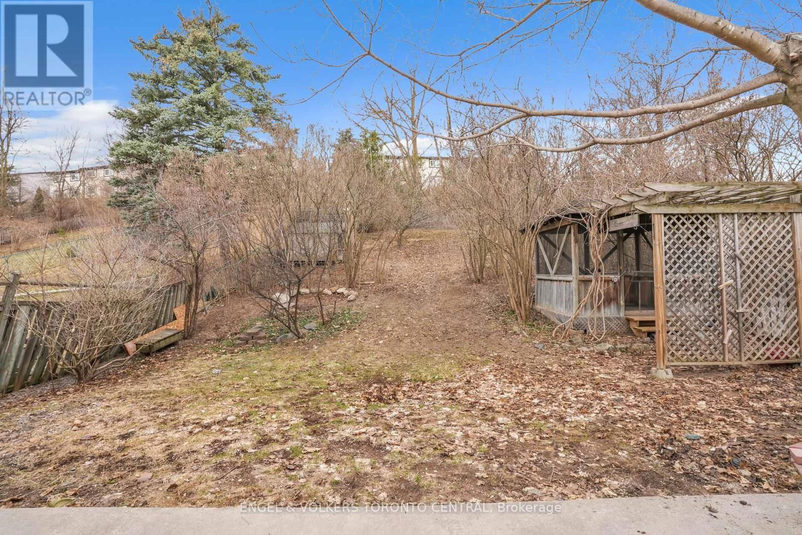192 EDGEHILL DRIVE Image 43