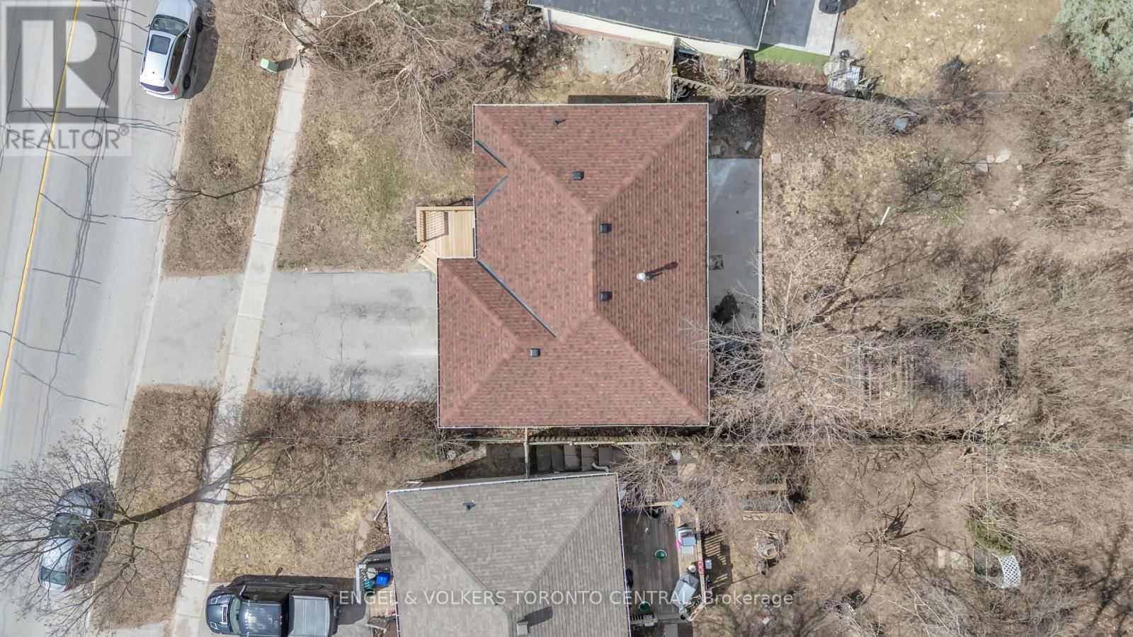 192 EDGEHILL DRIVE Image 46