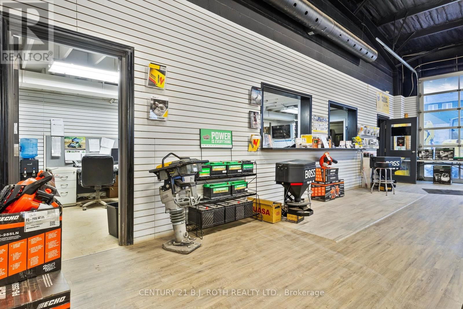 9 FERNDALE DRIVE NORTH Image 12