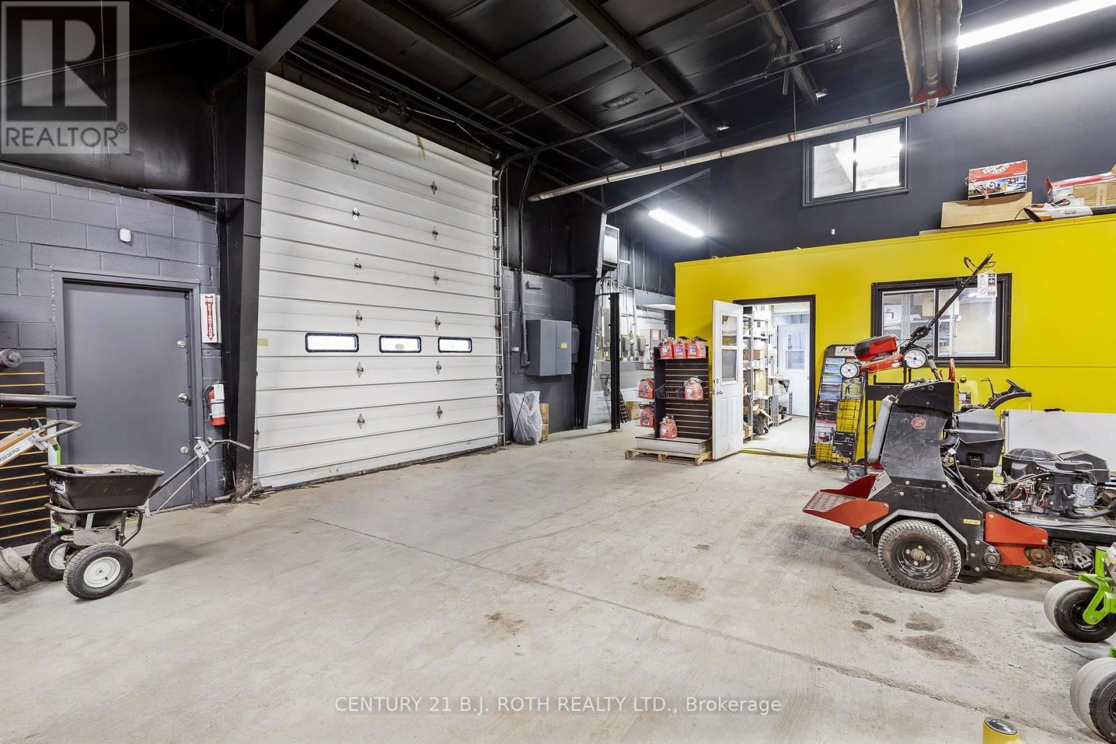 9 FERNDALE DRIVE NORTH Image 22