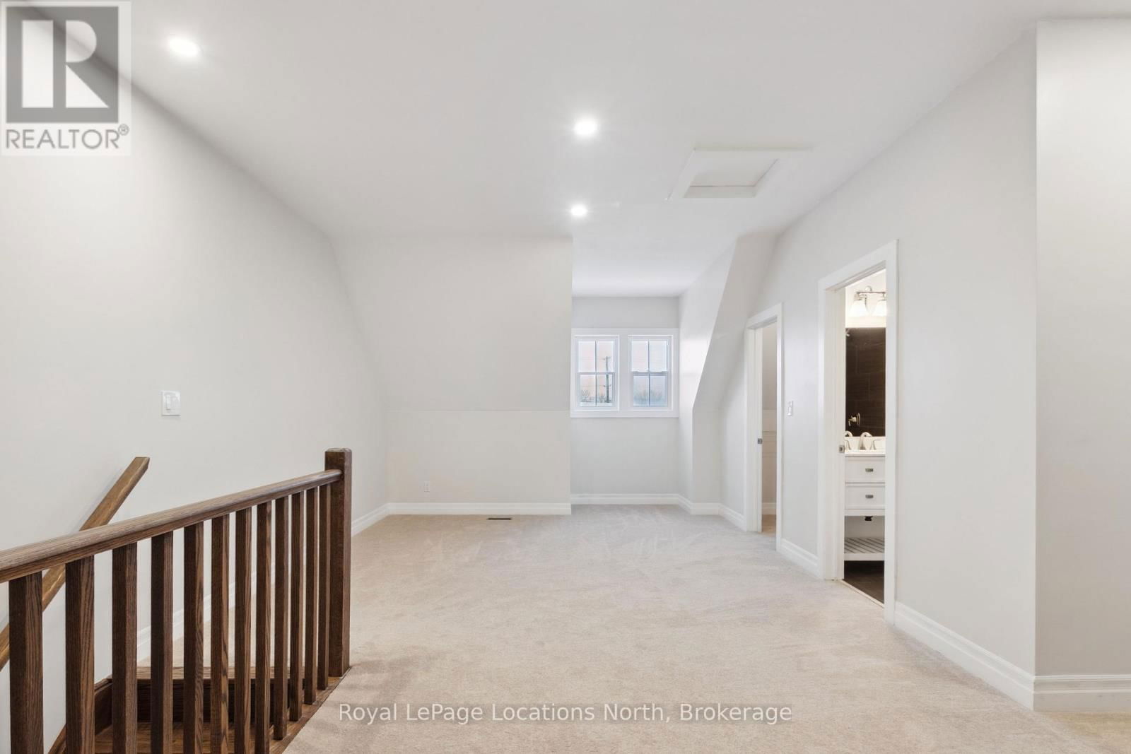 39 JULIA CRESCENT Image 15