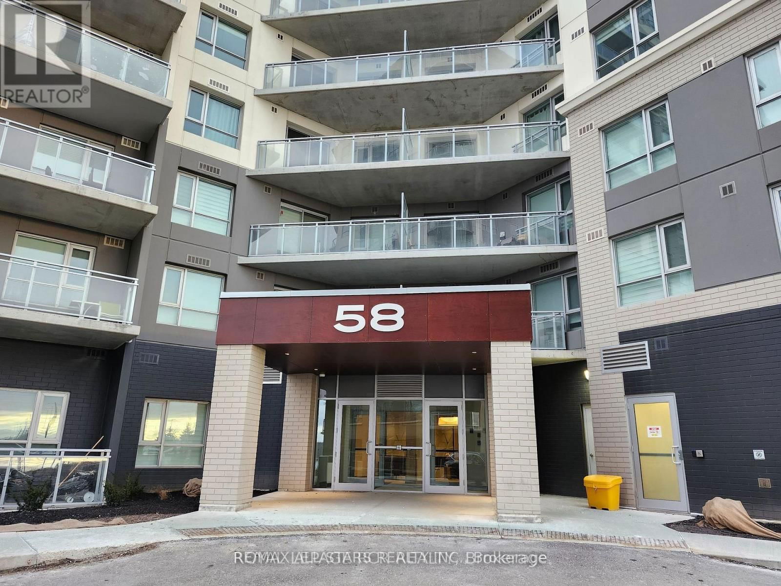 601 - 58 LAKESIDE TERRACE Image 2