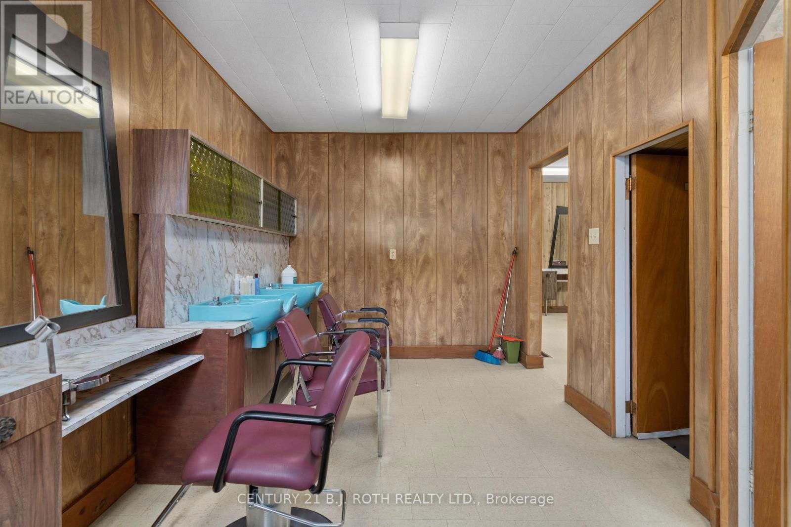 57 NOTTAWASAGA STREET Image 13