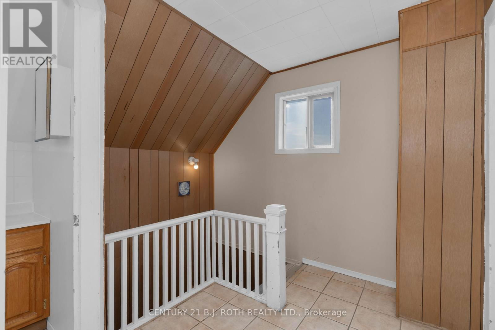 57 NOTTAWASAGA STREET Image 24