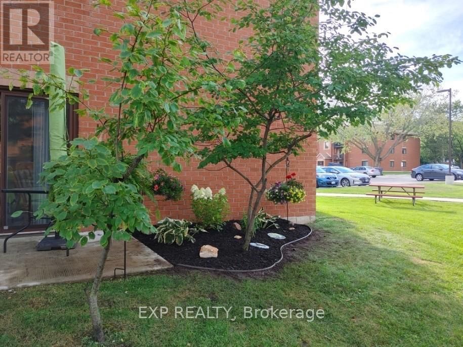 F1 - 171 EDGEHILL DRIVE Image 18