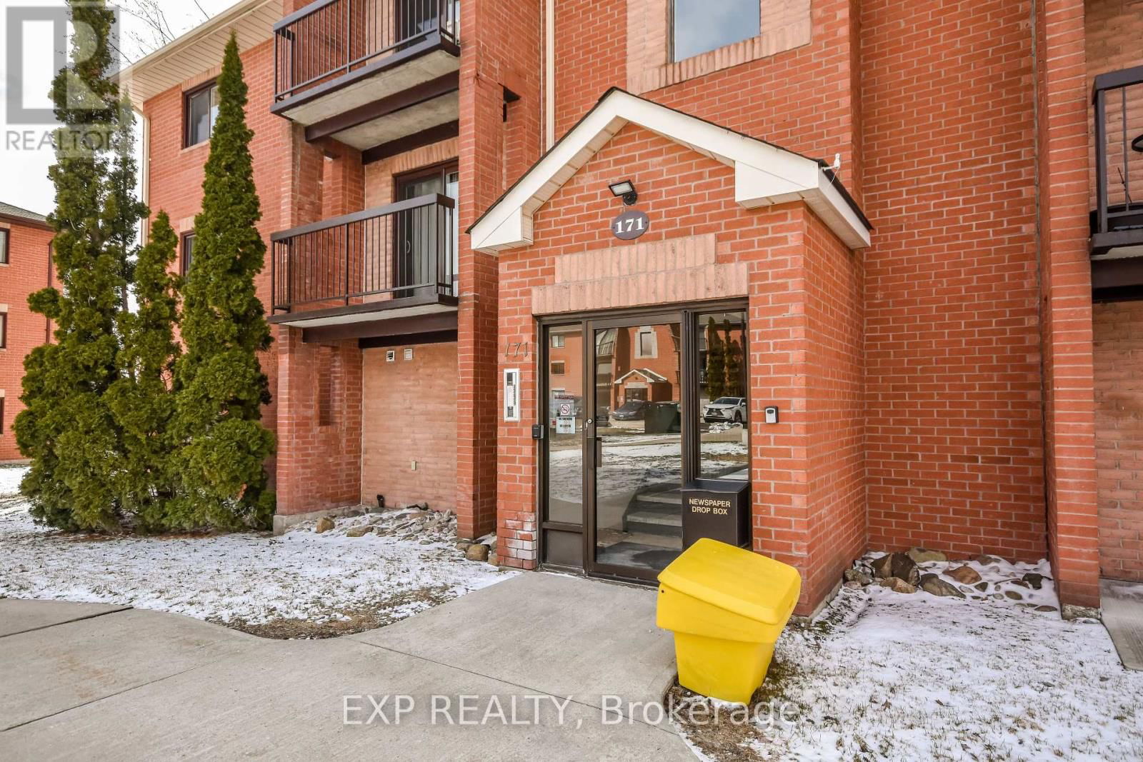 F1 - 171 EDGEHILL DRIVE Image 2