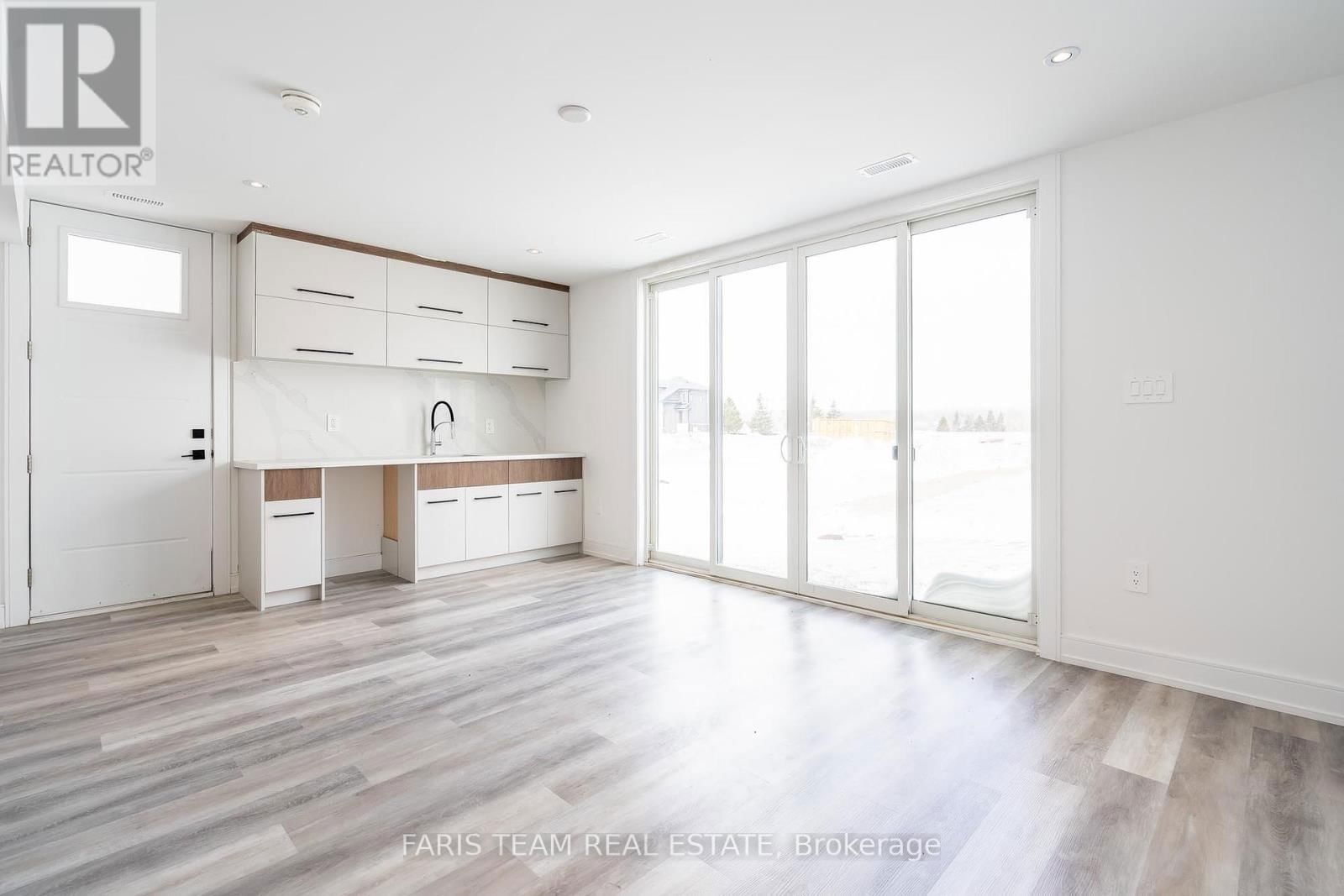 3775 SUNBANK CRESCENT Image 13