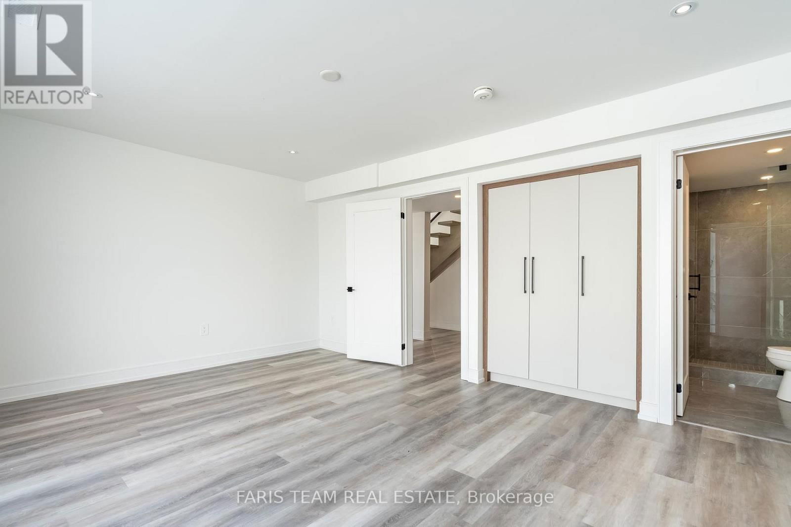 3775 SUNBANK CRESCENT Image 16