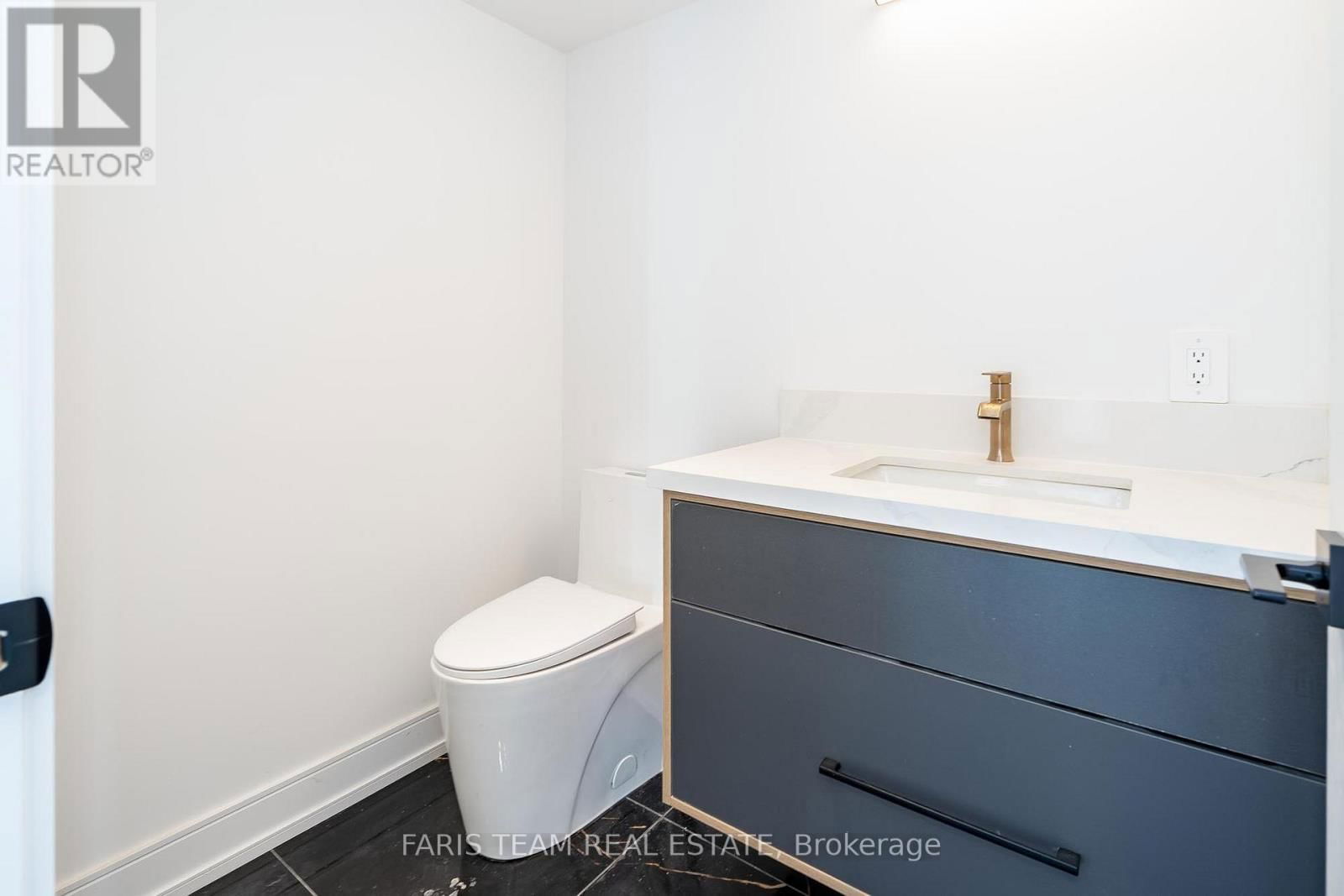 3775 SUNBANK CRESCENT Image 18