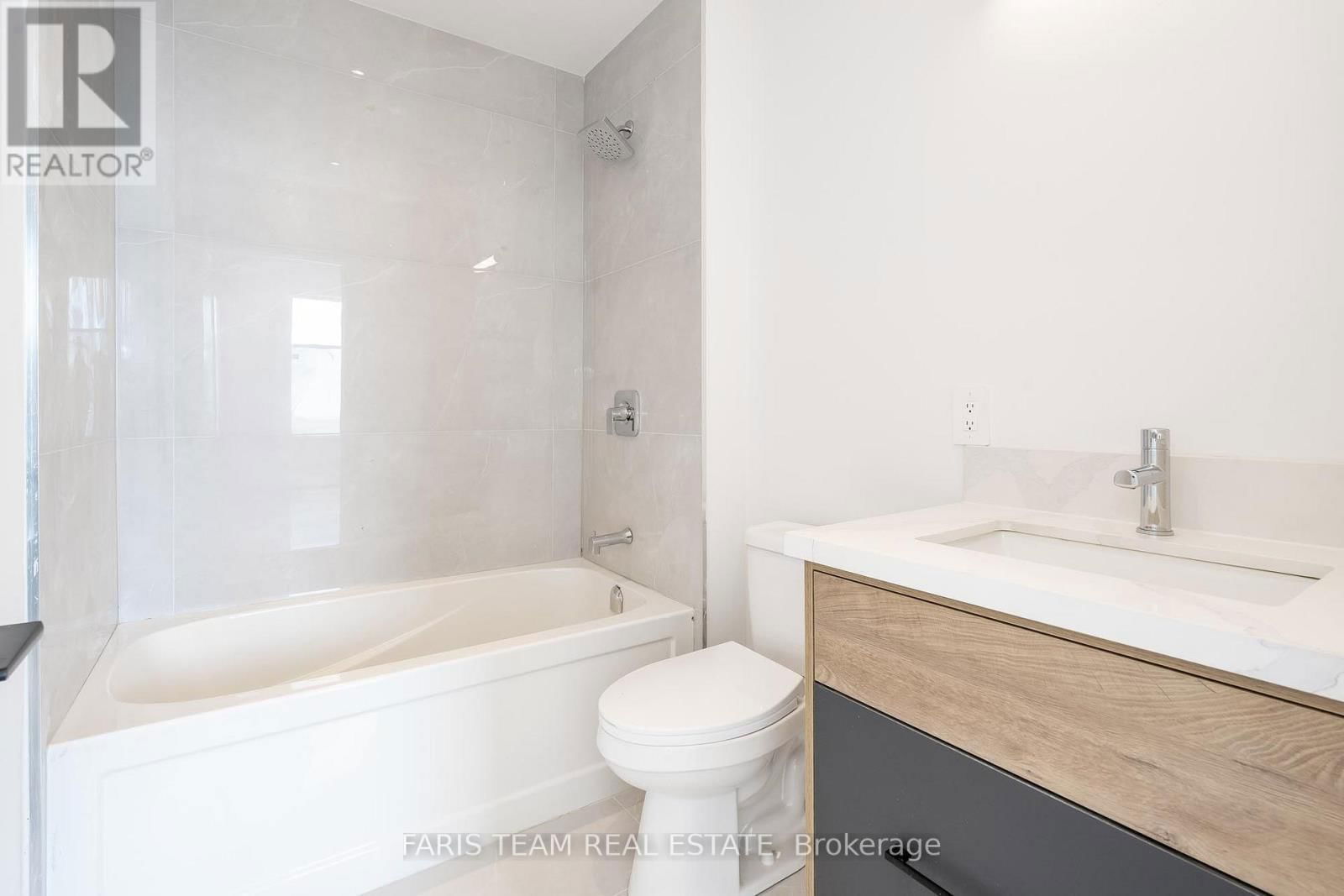 3775 SUNBANK CRESCENT Image 27