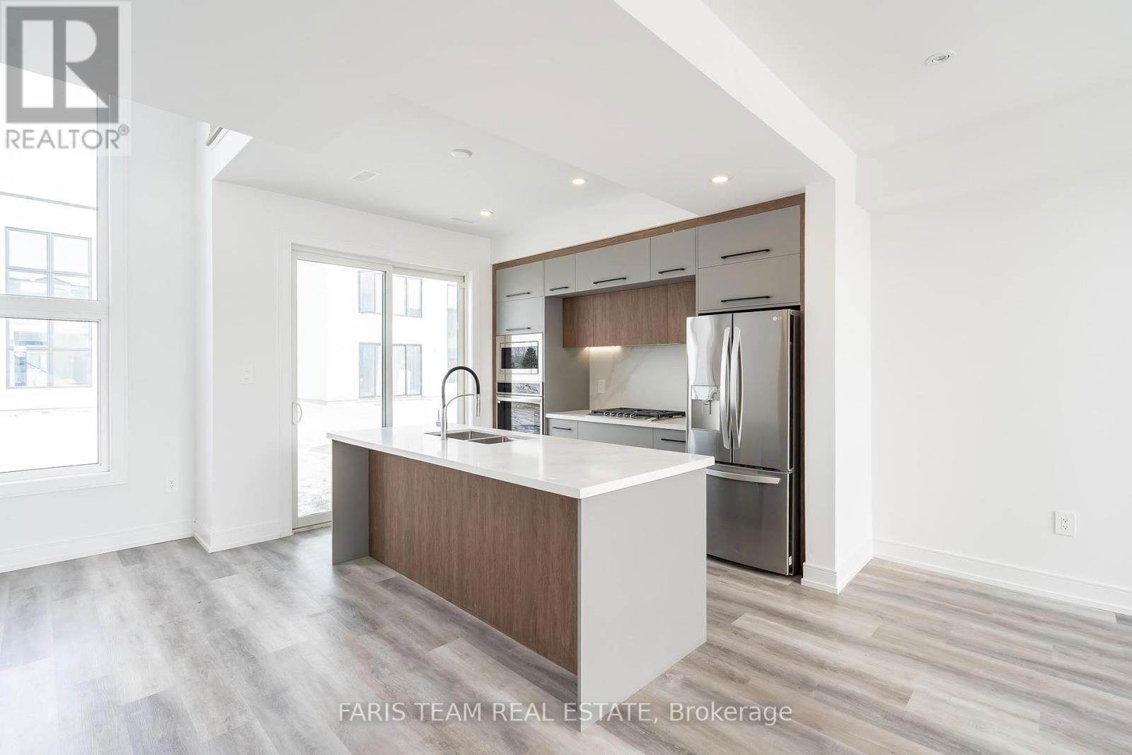 3775 SUNBANK CRESCENT Image 3