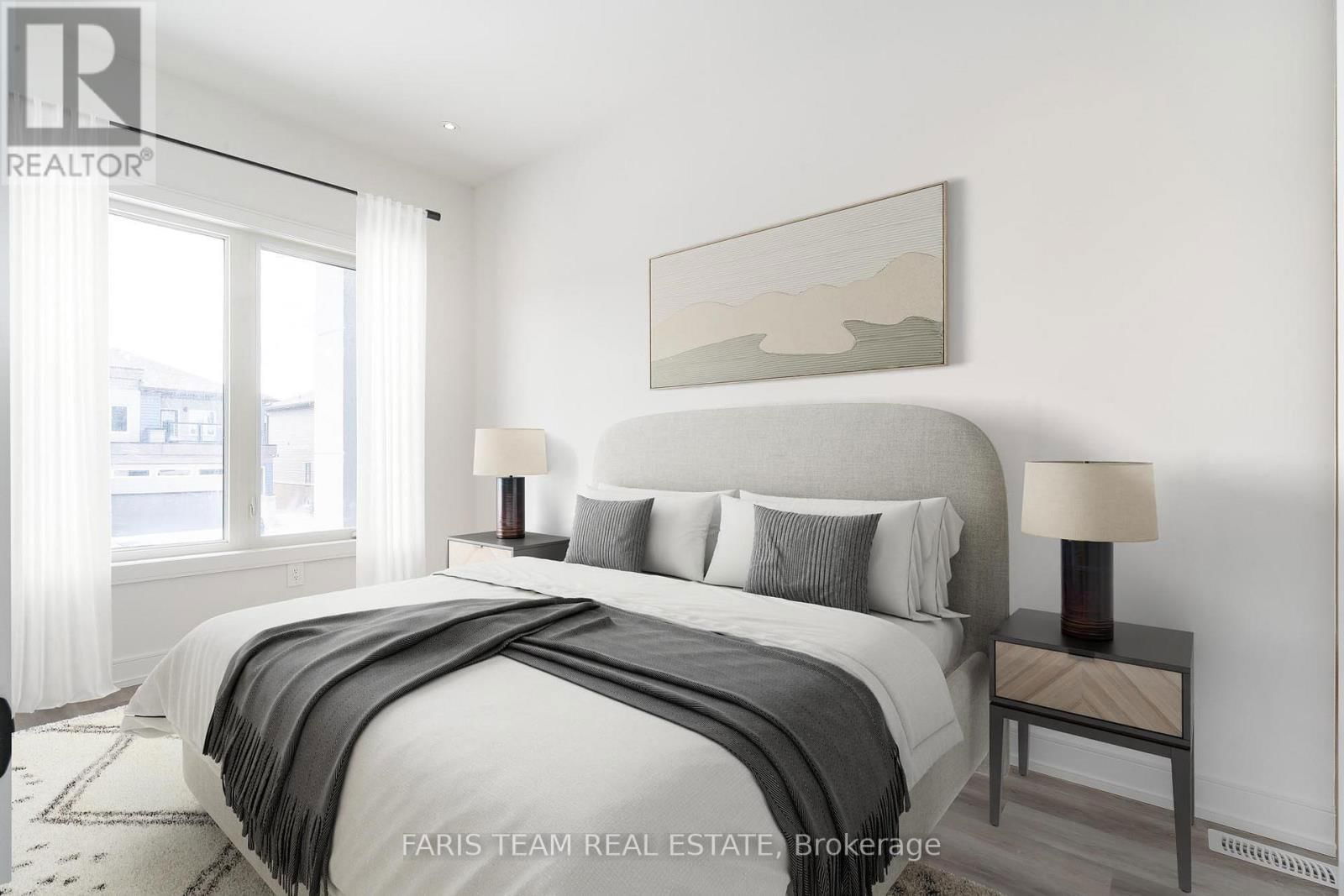 3775 SUNBANK CRESCENT Image 30